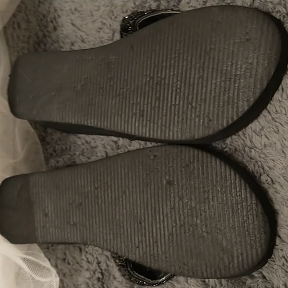 🎈3/$12! Jeweled Thong Sandals! - Picture 8 of 10